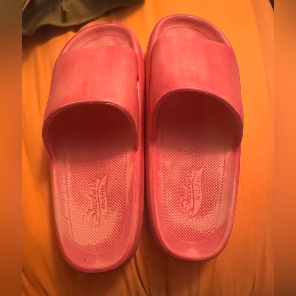 Skechers foamies